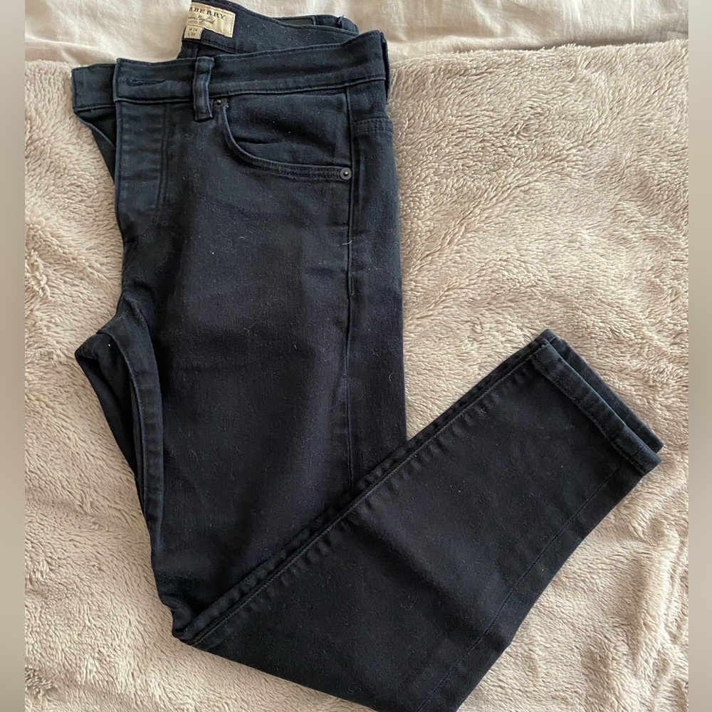 Burberry Womens Relaxed Tapered Jeans size 28